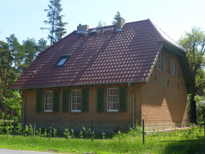 Dombrowski Seidel Planungsbuero - Forsthaus
